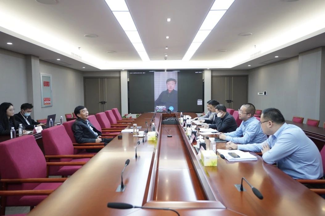 c3c8c4f5-8f63-449d-b557-d588b8176cf5 省尊龙集团官网集团召开表部董事工作座谈会