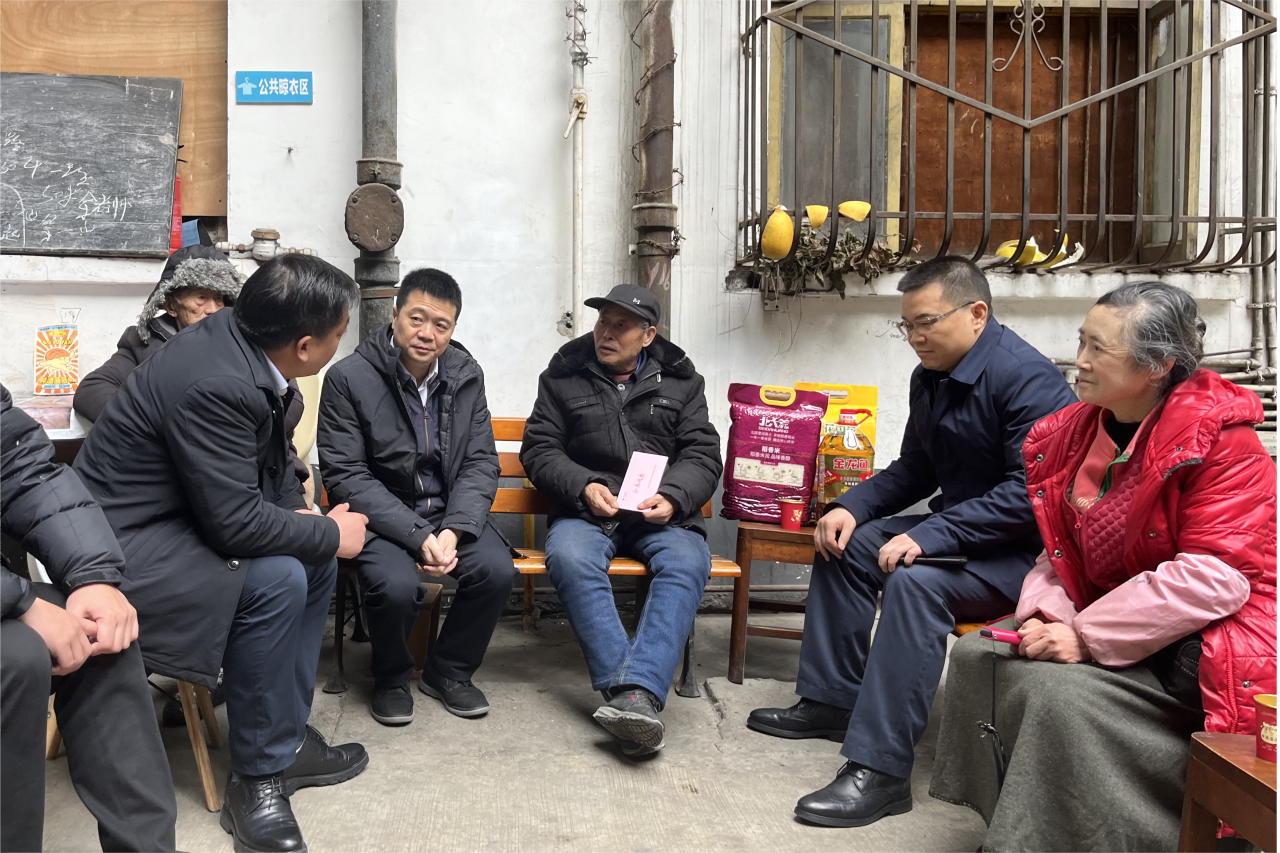 9091a4f1-84c0-41f8-be8f-b03c1248820f 省尊龙集团官网集团党委书记、董事长游勇发展慰问活动督导调研工作