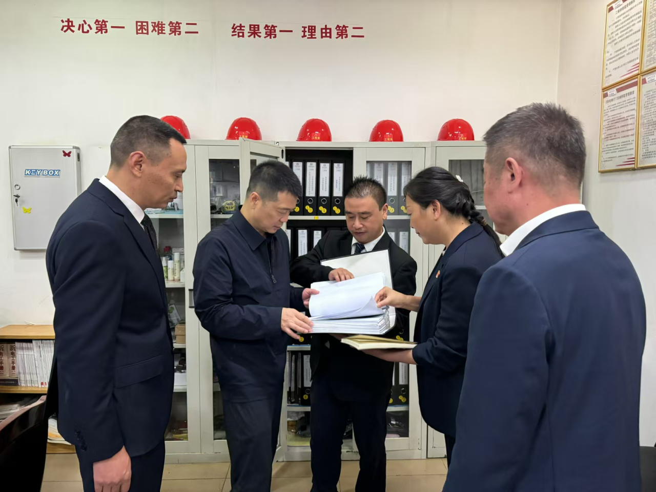 01a1e1d3-aed4-48f2-a410-579386a3e5a6 省尊龙集团官网集团党委书记、董事长游勇国庆节期间调研督导旗下酒店经营及安全出产工作